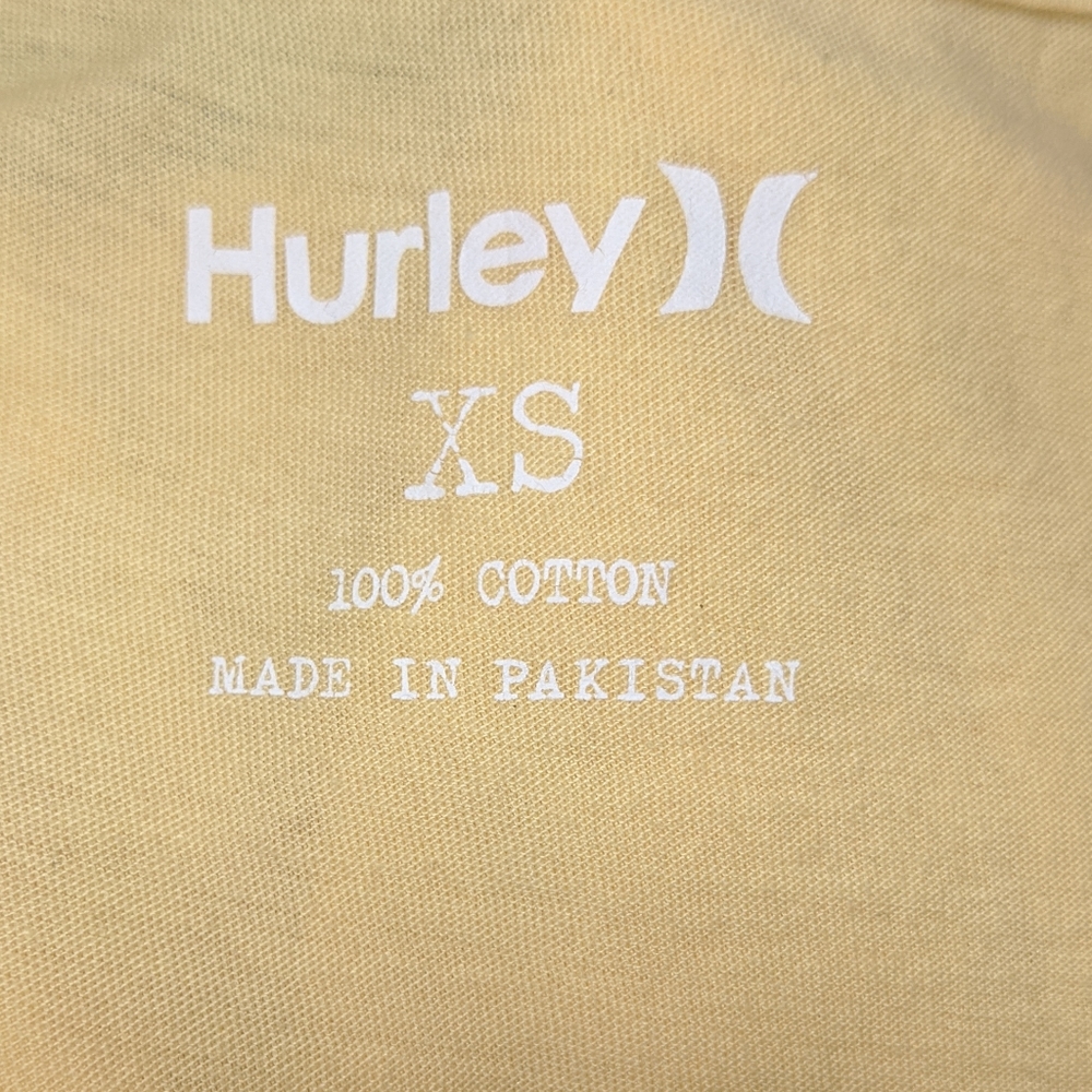 Hurley | graphic t shirt | v neck | EUC | XS🦋 - Picture 4 of 8